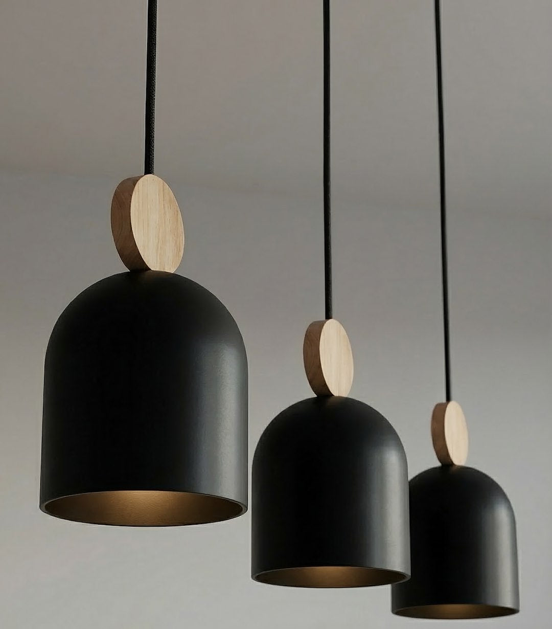 Mesi 3 pendant light black